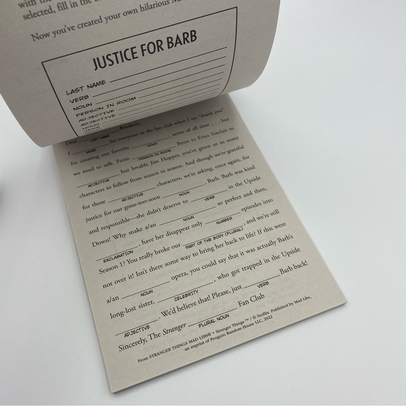 Stranger Things Game Set Uno Mad Libs Pop Its Fidgets Waffle Demogorgon Gifts - Picture 8 of 13